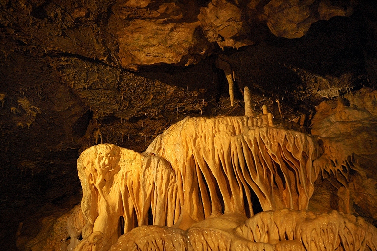 jeskyně na Pomezí.jpg